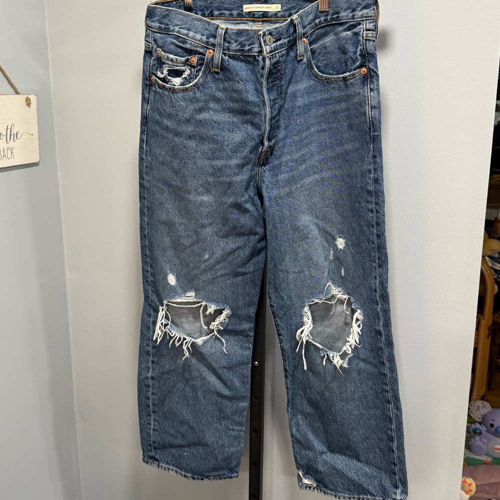 Levi's Ribcage Straight Ankle Distressed Denim Jeans Button Fly, size 32